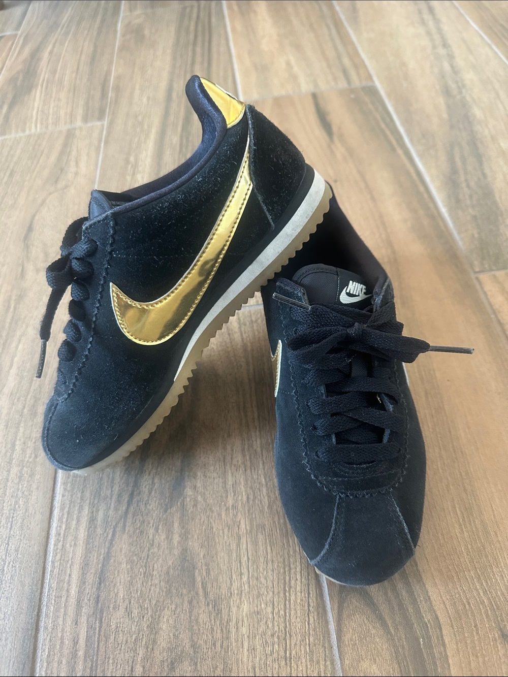 Nike Black Suede Sneakers with Metallic Gold Swoosh size5